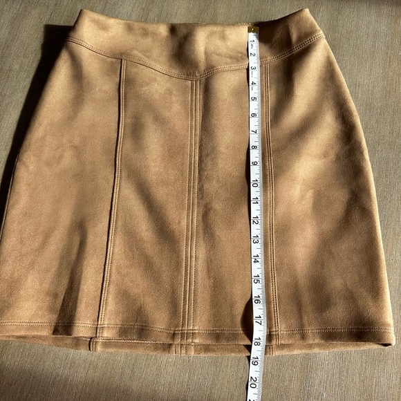 White House Black Market tan faux suede pencil Skirt 2 - Picture 4 of 7